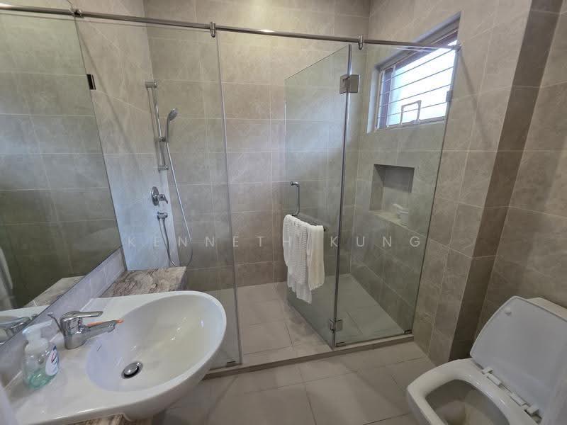 Rumah Berkembar untuk Dijual di Permai Jaya (Tanjung Bungah) - Kenneth Kung - Bathroom - PropertyGuru.com.my