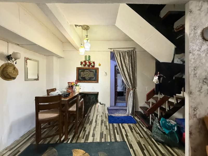 Rumah Teres 2-Tingkat untuk Dijual di Kampung Gombak Indah (Batu Caves) - Izzaza Izzati - Interior - PropertyGuru.com.my