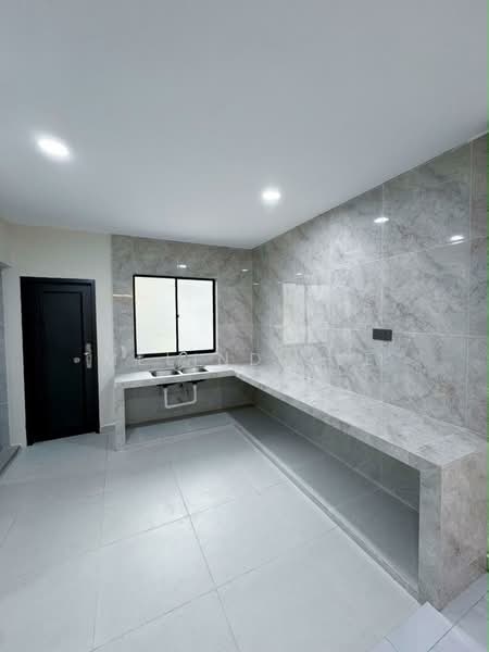 Rumah Teres 2-Tingkat untuk Dijual di Taman Sentosa (Johor Bahru) - Melinda Ee - Kitchen - PropertyGuru.com.my