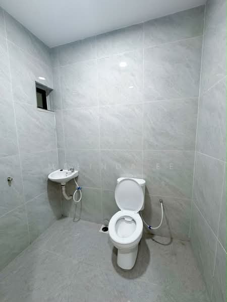Rumah Teres 2-Tingkat untuk Dijual di Taman Sentosa (Johor Bahru) - Melinda Ee - Bathroom - PropertyGuru.com.my