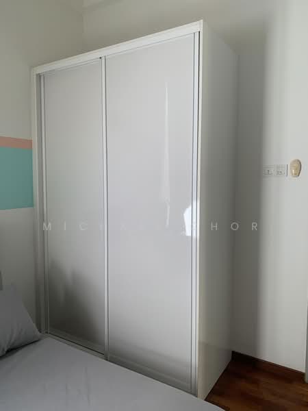 Kediaman Servis untuk Dijual di PJ Midtown - Michael Chor - Bedroom - PropertyGuru.com.my