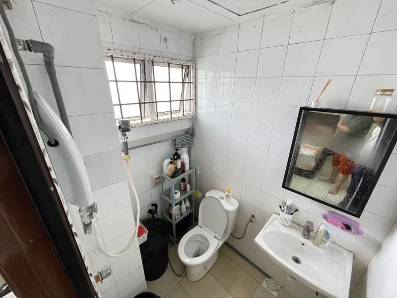 Condominium for Sale at Casa Mila Victoria - MY Loh - Bathroom - PropertyGuru.com.my