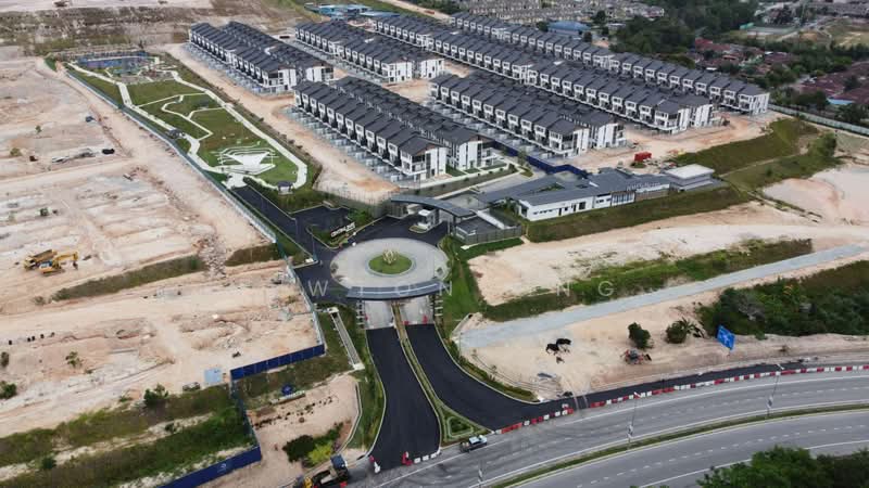Townhouse for Sale in Sepang (Selangor) - Newton Ong - Exterior - PropertyGuru.com.my