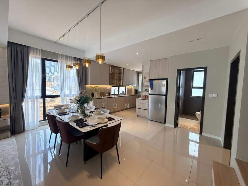 Townhouse for Sale in Sepang (Selangor) - Newton Ong - Dining Room - PropertyGuru.com.my