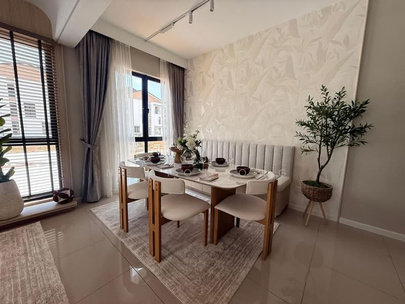 Townhouse for Sale in Sepang (Selangor) - Newton Ong - Dining Room - PropertyGuru.com.my