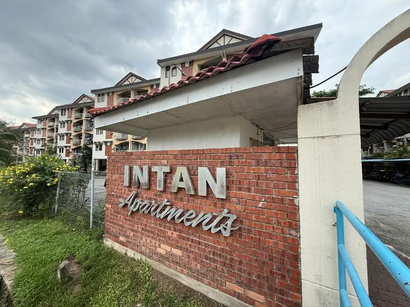Pangsapuri untuk Dijual di Intan Apartment - Izzaza Izzati - Exterior - PropertyGuru.com.my