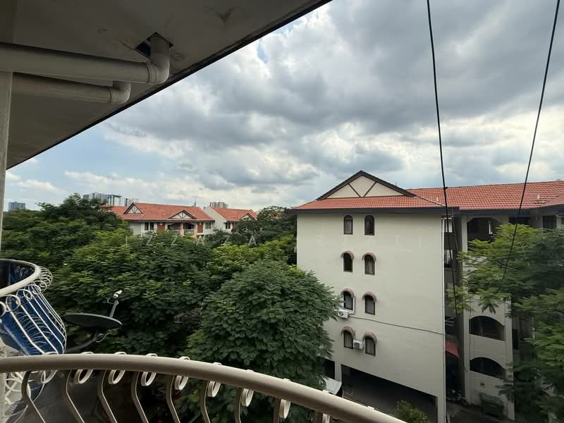 Pangsapuri untuk Dijual di Intan Apartment - Izzaza Izzati - Exterior - PropertyGuru.com.my