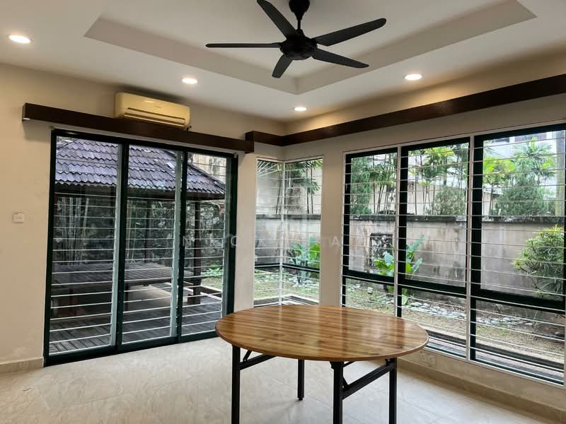 Rumah Berkembar untuk Dijual di Taman Bukit Segar (Cheras) - Nick Yap - Living Room - PropertyGuru.com.my
