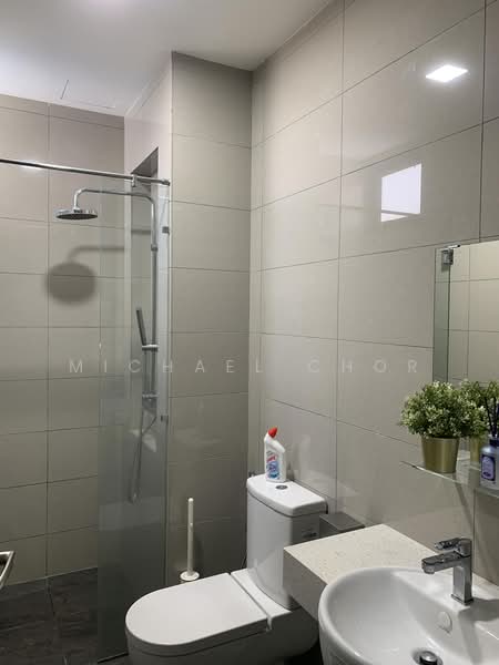 Kediaman Servis untuk Dijual di PJ Midtown - Michael Chor - Bathroom - PropertyGuru.com.my