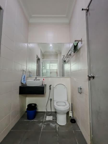 2-storey Terraced House for Sale in Klang (Selangor) - Shue Tan - Bathroom - PropertyGuru.com.my