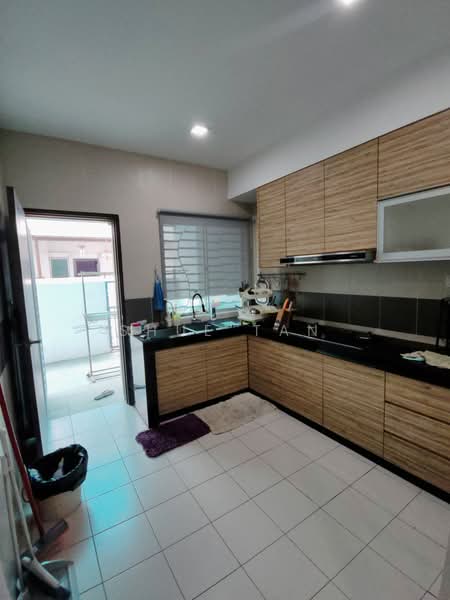 2-storey Terraced House for Sale in Klang (Selangor) - Shue Tan - Kitchen - PropertyGuru.com.my