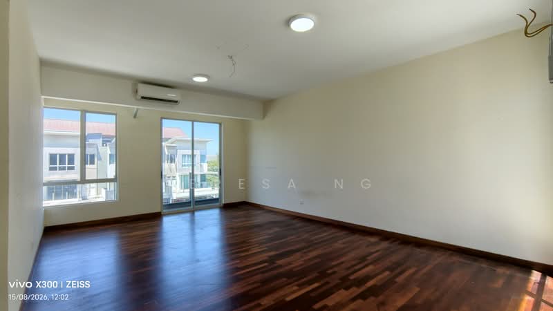 3-storey Terraced House for Rent in Puchong (Selangor) - Teresa Ng - 2nd Floor Bedroom - PropertyGuru.com.my