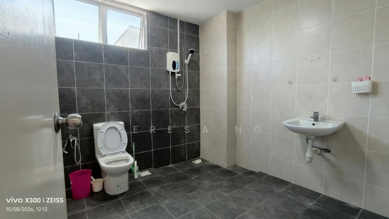 3-storey Terraced House for Rent in Puchong (Selangor) - Teresa Ng - Bathroom - PropertyGuru.com.my