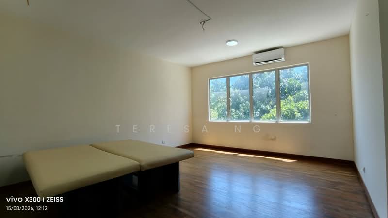 3-storey Terraced House for Rent in Puchong (Selangor) - Teresa Ng - 1st floor room 2 - PropertyGuru.com.my