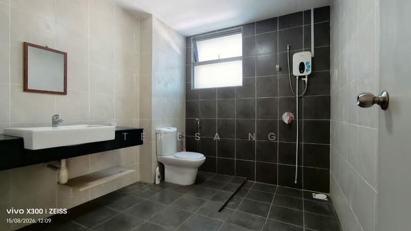3-storey Terraced House for Rent in Puchong (Selangor) - Teresa Ng - Bathroom - PropertyGuru.com.my