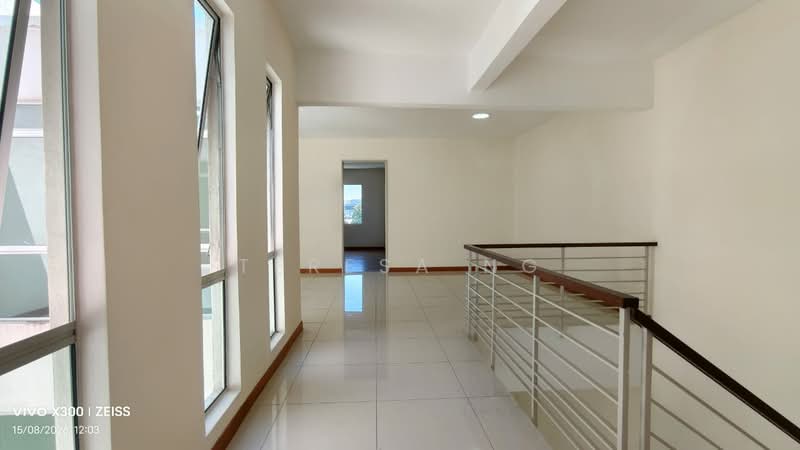 3-storey Terraced House for Rent in Puchong (Selangor) - Teresa Ng - 2nd Floor Family Hall - PropertyGuru.com.my