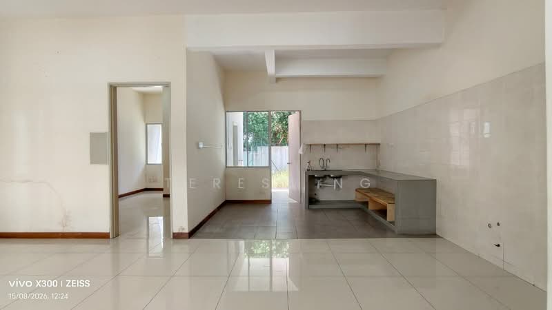3-storey Terraced House for Rent in Puchong (Selangor) - Teresa Ng - Kitchen - PropertyGuru.com.my
