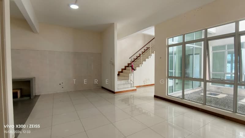3-storey Terraced House for Rent in Puchong (Selangor) - Teresa Ng - Dinning Hall - PropertyGuru.com.my