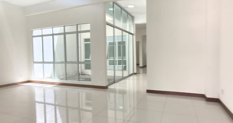 3-storey Terraced House for Rent in Puchong (Selangor) - Teresa Ng - Living Hall - PropertyGuru.com.my