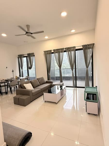 Kondominium untuk Disewa di The Veo - Alvin Sow - Living Room - PropertyGuru.com.my