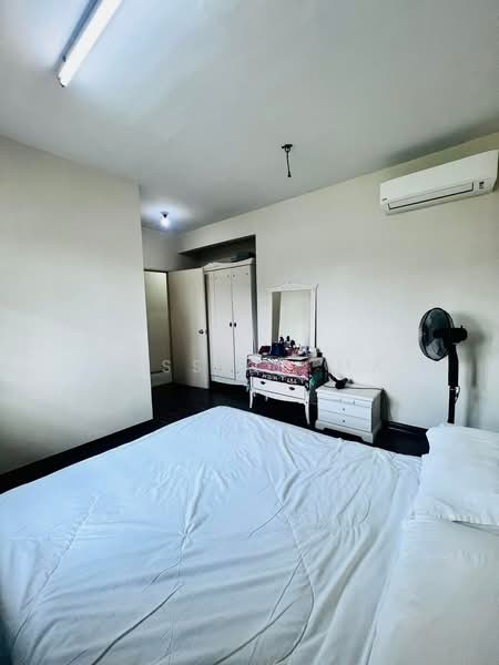 Apartment for Rent at Larkin Residence (Phase One) - Jessica Ma - Bedroom - PropertyGuru.com.my