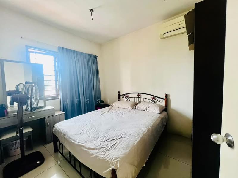 Apartment for Rent at Larkin Residence (Phase One) - Jessica Ma - Bedroom - PropertyGuru.com.my