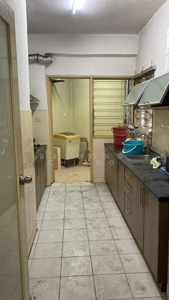 Condominium for Sale at Menara Menjalara - Raymond Chiang - Kitchen - PropertyGuru.com.my