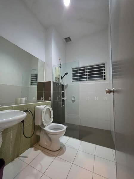 Rumah Teres 2-Tingkat untuk Dijual di Taman Setia Indah (Tebrau) - Gabriel Ong - Bathroom - PropertyGuru.com.my
