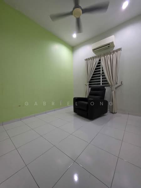 Rumah Teres 2-Tingkat untuk Dijual di Taman Setia Indah (Tebrau) - Gabriel Ong - Living Room - PropertyGuru.com.my
