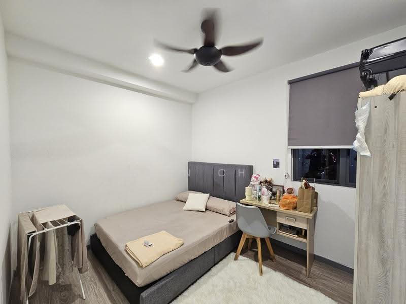 Kediaman Servis untuk Dijual di United Point (Residensi Berpadu) - Eason Chan - Bedroom - PropertyGuru.com.my