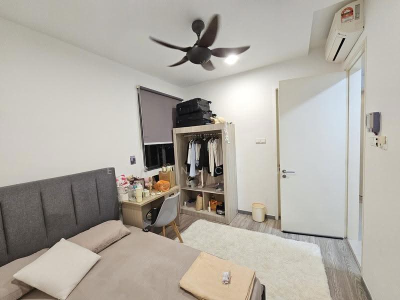 Kediaman Servis untuk Dijual di United Point (Residensi Berpadu) - Eason Chan - Bedroom - PropertyGuru.com.my