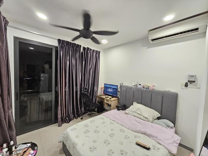 Kediaman Servis untuk Dijual di United Point (Residensi Berpadu) - Eason Chan - Bedroom - PropertyGuru.com.my