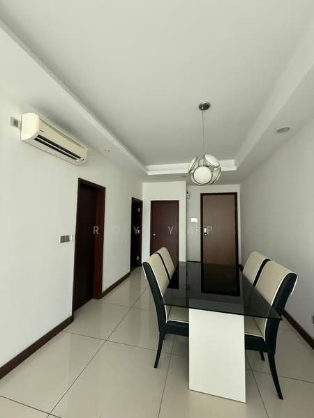 Kediaman Servis untuk Disewa di Paragon Residences @ Straits View - Roy Yap - Dining Room - PropertyGuru.com.my