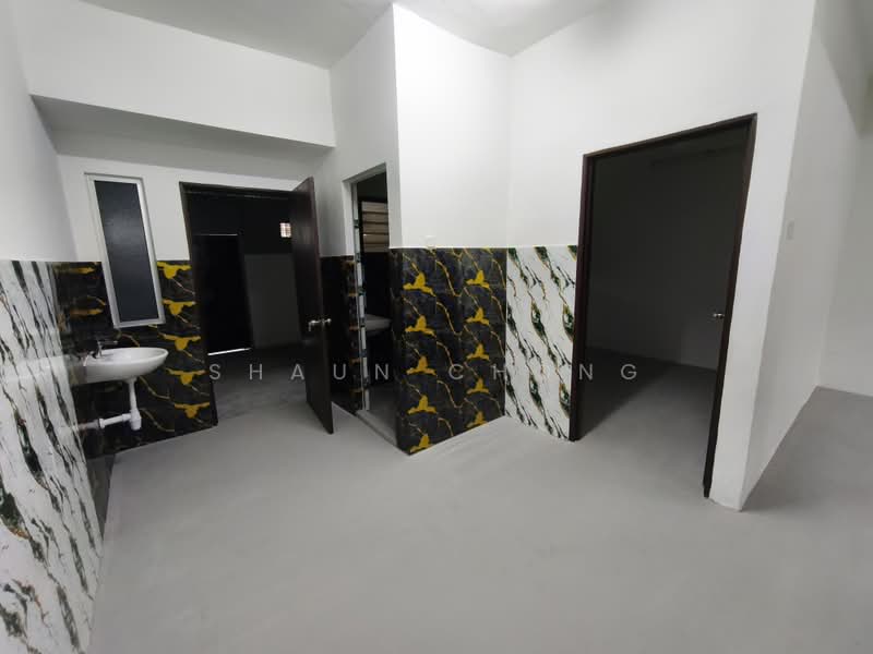 2-storey Terraced House for Rent in Taman Sri Kota (Kajang) - Shaun Chong - Bathroom - PropertyGuru.com.my
