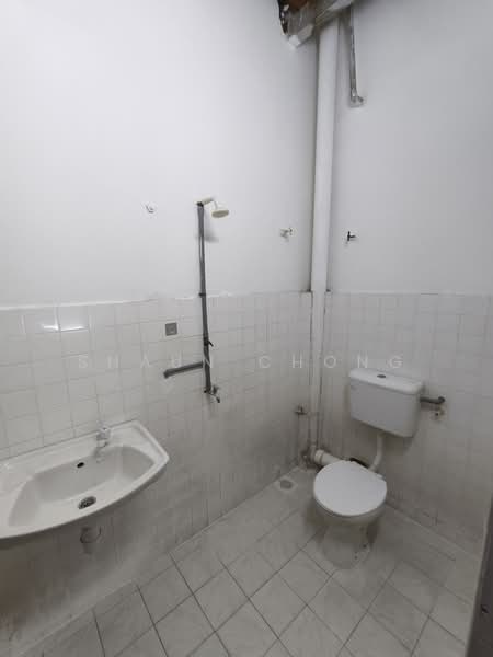 2-storey Terraced House for Rent in Taman Sri Kota (Kajang) - Shaun Chong - Bathroom - PropertyGuru.com.my