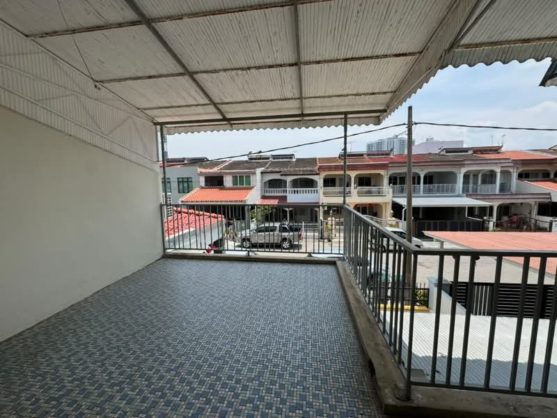 Rumah Teres 2-Tingkat untuk Dijual di Melaka City (Melaka) - Macy G - Balcony - PropertyGuru.com.my
