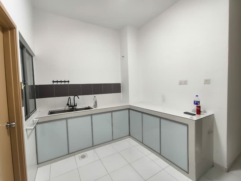 2-storey Terraced House for Sale in Setia Tropika (Johor Bahru) - Tracy Ong - Kitchen - PropertyGuru.com.my