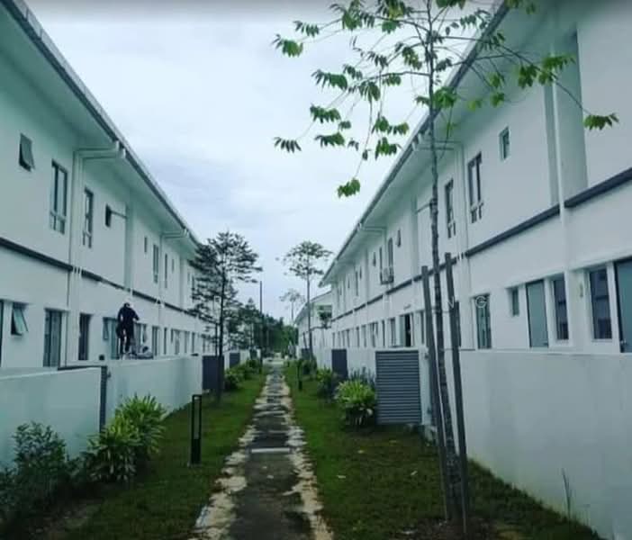 2-storey Terraced House for Sale in Bandar Puncak Alam (Puncak Alam) - Sabrina Chong - Exterior - PropertyGuru.com.my