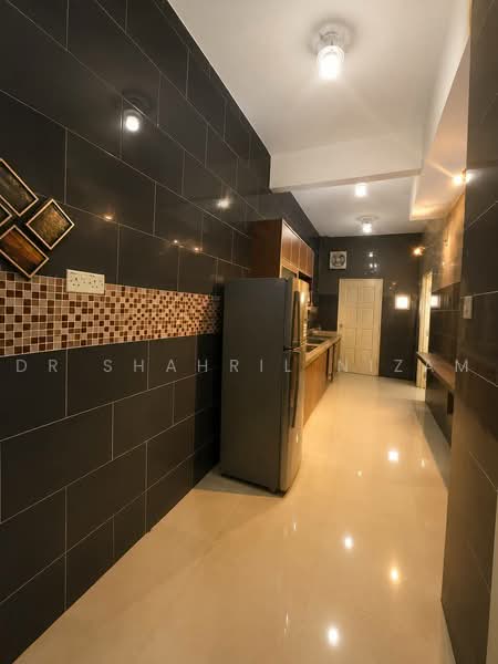 Rumah Kluster untuk Dijual di Bandar Saujana Putra (Jenjarom) - Dr Shahril Nizam - Kitchen - PropertyGuru.com.my