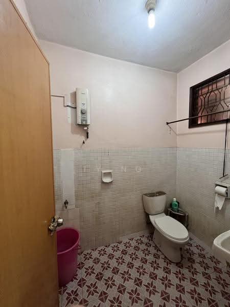 2-storey Terraced House for Sale in Subang Jaya (Selangor) - TY Ng - Bathroom - PropertyGuru.com.my