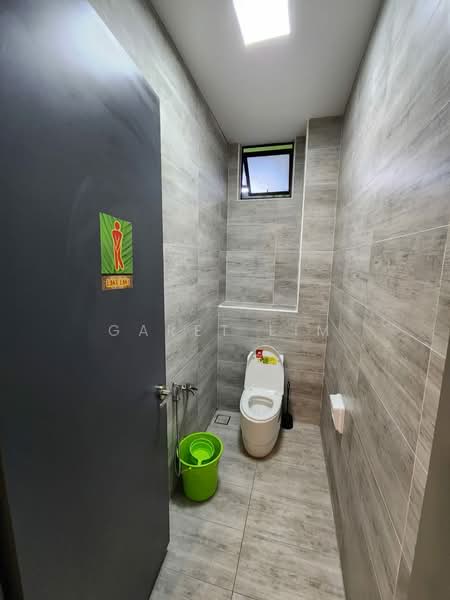 Commercial Semi-D for Sale in Taman Kota Masai (Pasir Gudang) - Garet Lim - Bathroom - PropertyGuru.com.my