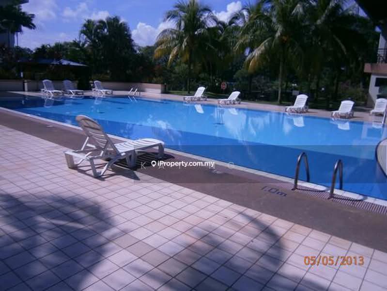 Kediaman Servis untuk Dijual di Seri Mutiara Apartment - Kay Ng - Pool - PropertyGuru.com.my