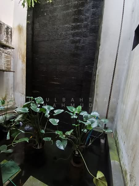 3-storey Terraced House for Sale in Taman Melawati (Ulu Kelang) - Nurulbahtiah Mahmud - Garden - PropertyGuru.com.my