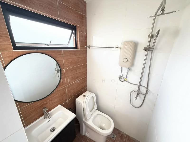 Pangsapuri untuk Dijual di Sri Ivori Apartment - Jen Choo - Bathroom - PropertyGuru.com.my