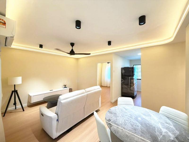 Apartment for Sale at Sri Ivori Apartment - Jen Choo - Living Room - PropertyGuru.com.my