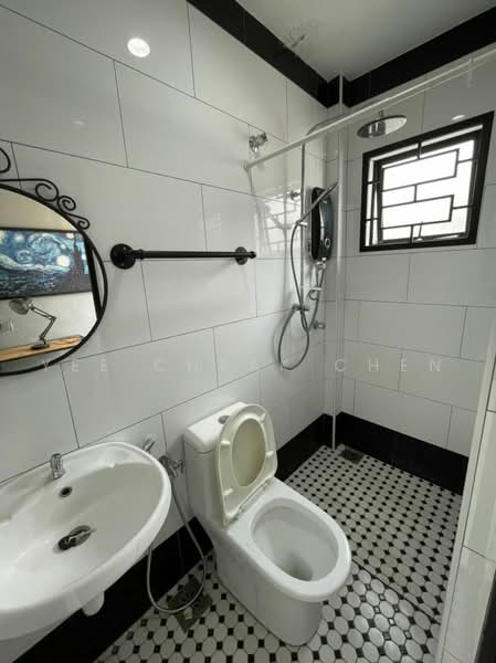 2-storey Terraced House for Rent in SS15 (Subang Jaya) - Yee Cheak Chen - Bathroom - PropertyGuru.com.my