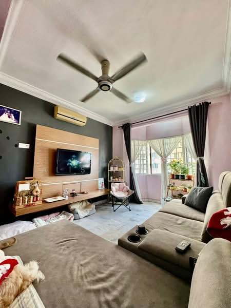 Apartment for Sale at Perdana Puri - Alison Chiu - Living Room - PropertyGuru.com.my