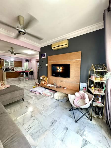 Apartment for Sale at Perdana Puri - Alison Chiu - Living Room - PropertyGuru.com.my