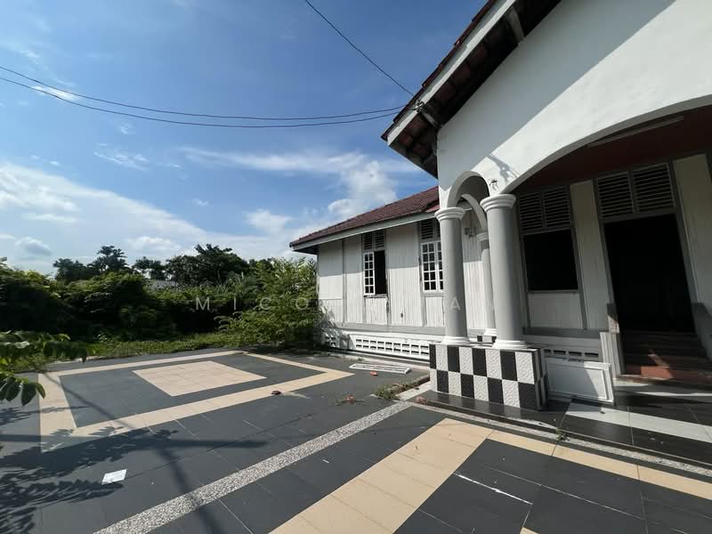 Bungalow House for Sale in Bandar Muar (Muar) - Micole Tan - PropertyGuru.com.my