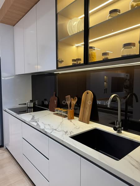 Kondominium untuk Dijual di Armani Avani Residence - Newton Ong - Kitchen - PropertyGuru.com.my